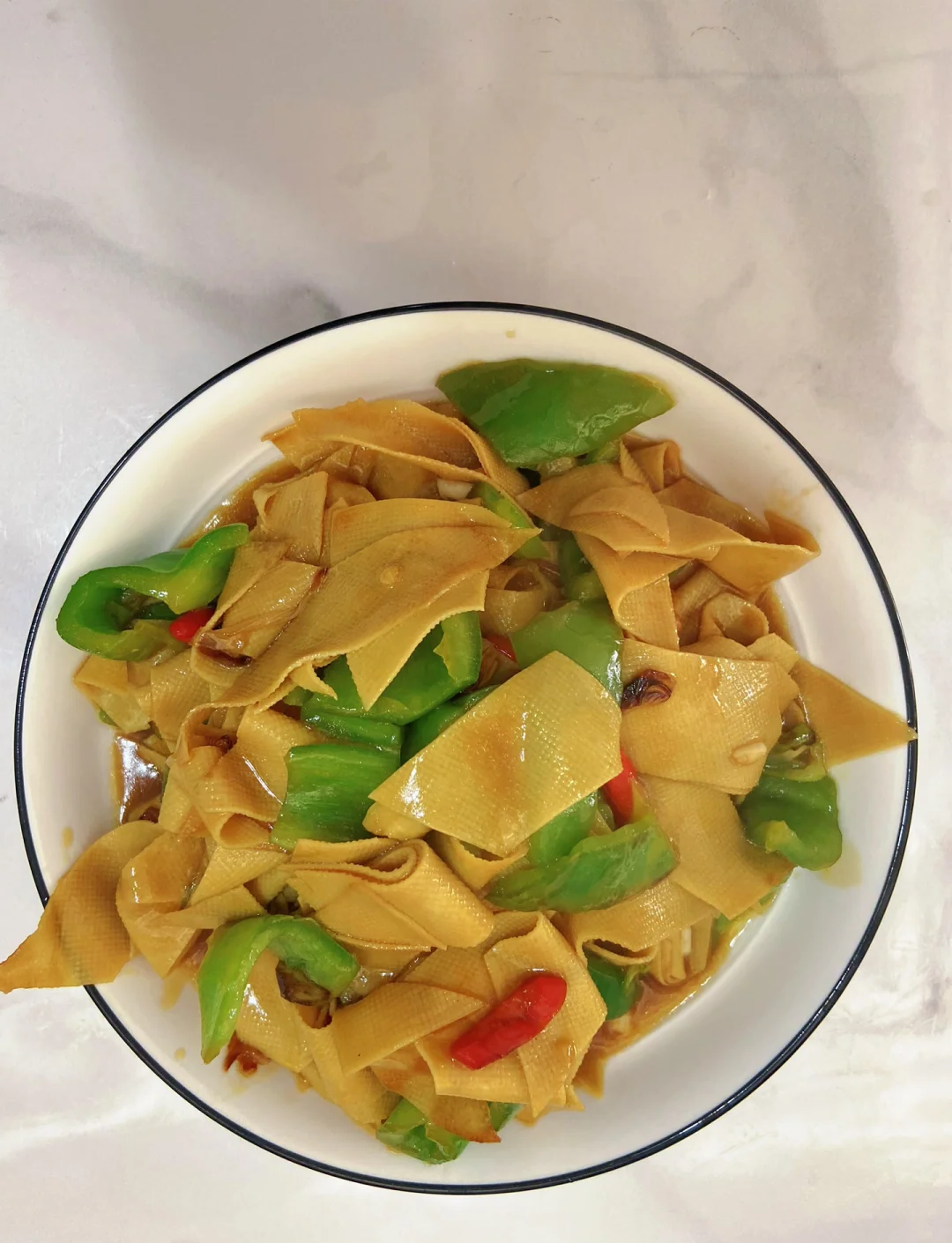Stir-Fried Spicy Green Peppers with Dried Tofu Skin