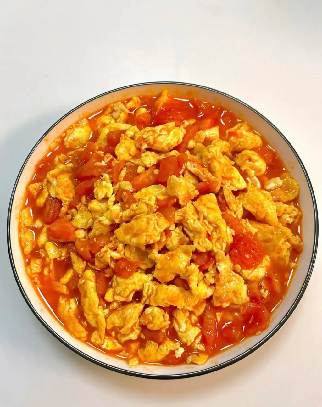Stir-Fried Eggs with&nbsp;Tomatoes