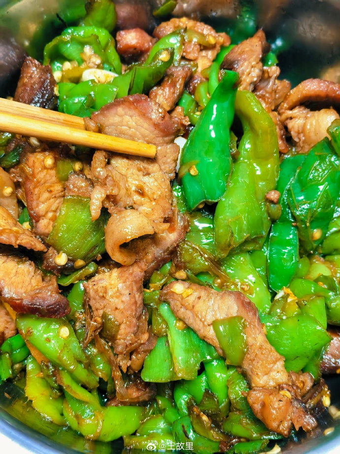 Stir-Fried Pork with Peppers